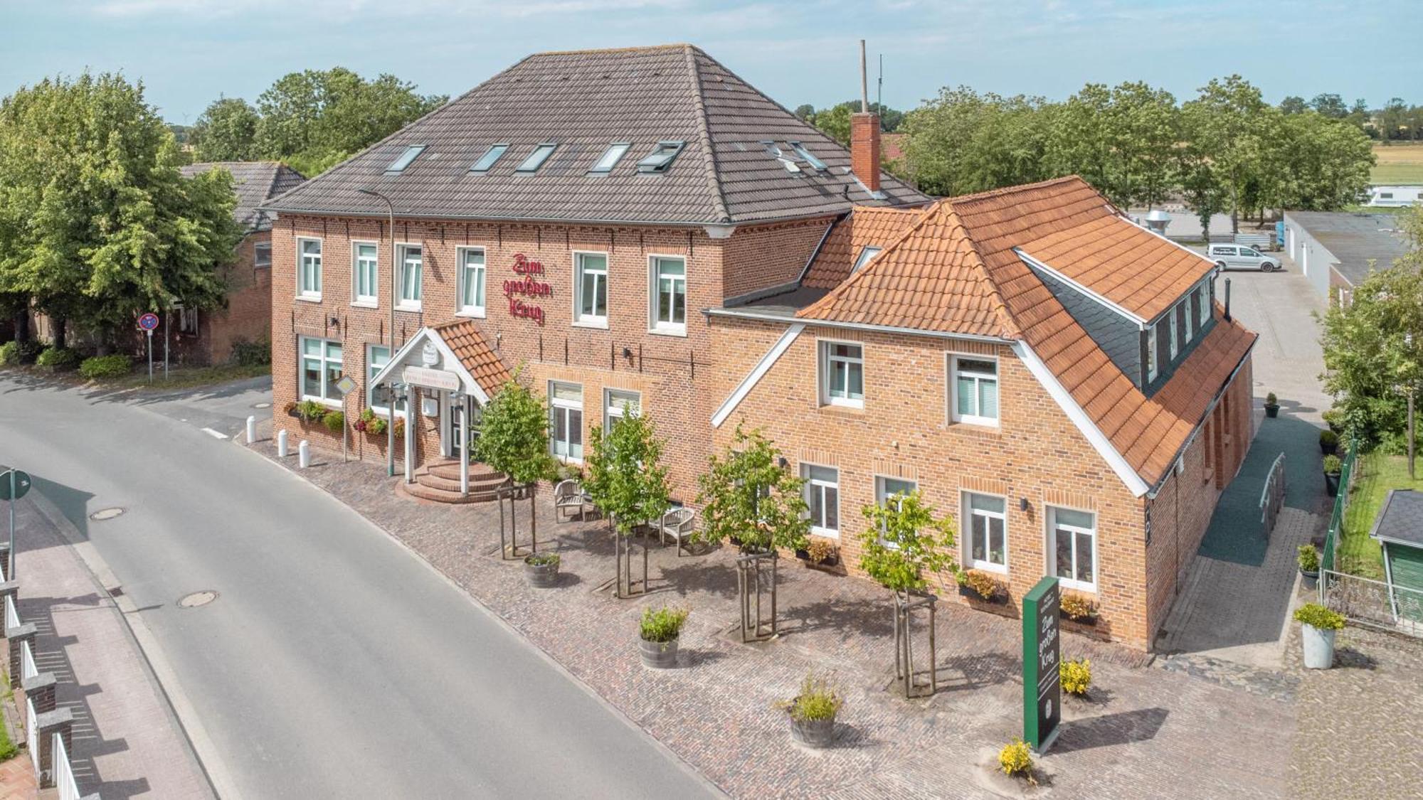 Hotel Zum Grossen Krug Wirdum Bagian luar foto
