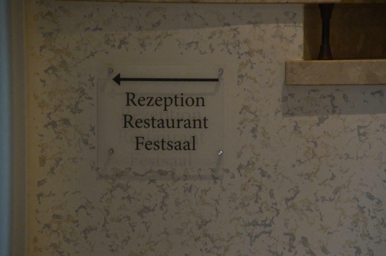 Hotel Zum Grossen Krug Wirdum Bagian luar foto